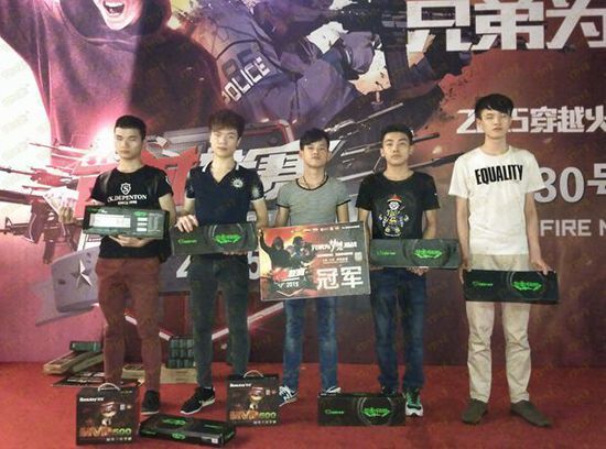 EDward Gaming 官方宣布：友好地终止与打野选手 JIEJIE 的合同，他将立即离开战队