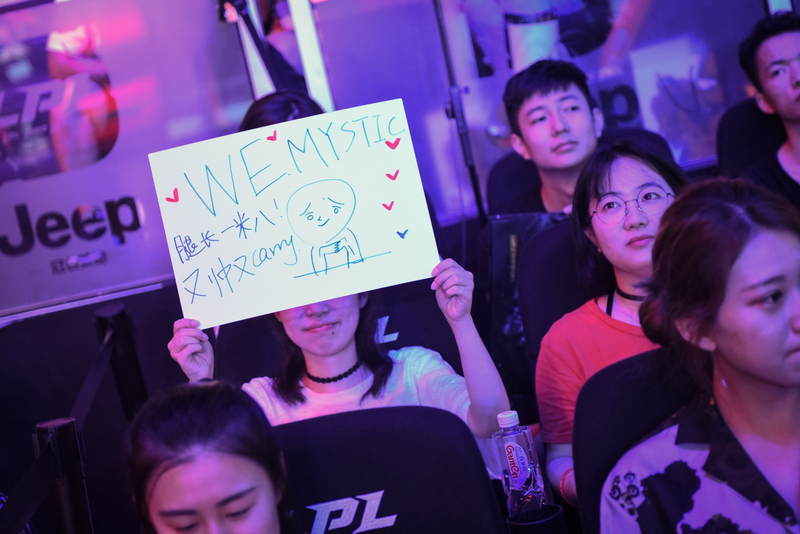JD Gaming Crush FunPlus Phoenix , Invictus Gaming Defeat Ninjas in Pyjamas